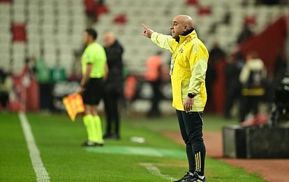 "Fenerbahçe'nin Teknik Direktörü Zeki Murat Göle: 'Sakat Oyuncular Milli Aradan Sonra Hazır Olacak!'"