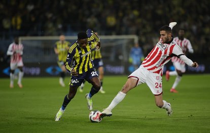 "Fenerbahçe ve Samsunspor'un Büyük Randevusu: Süper Lig'deki 66. Mücadele Başlıyor"